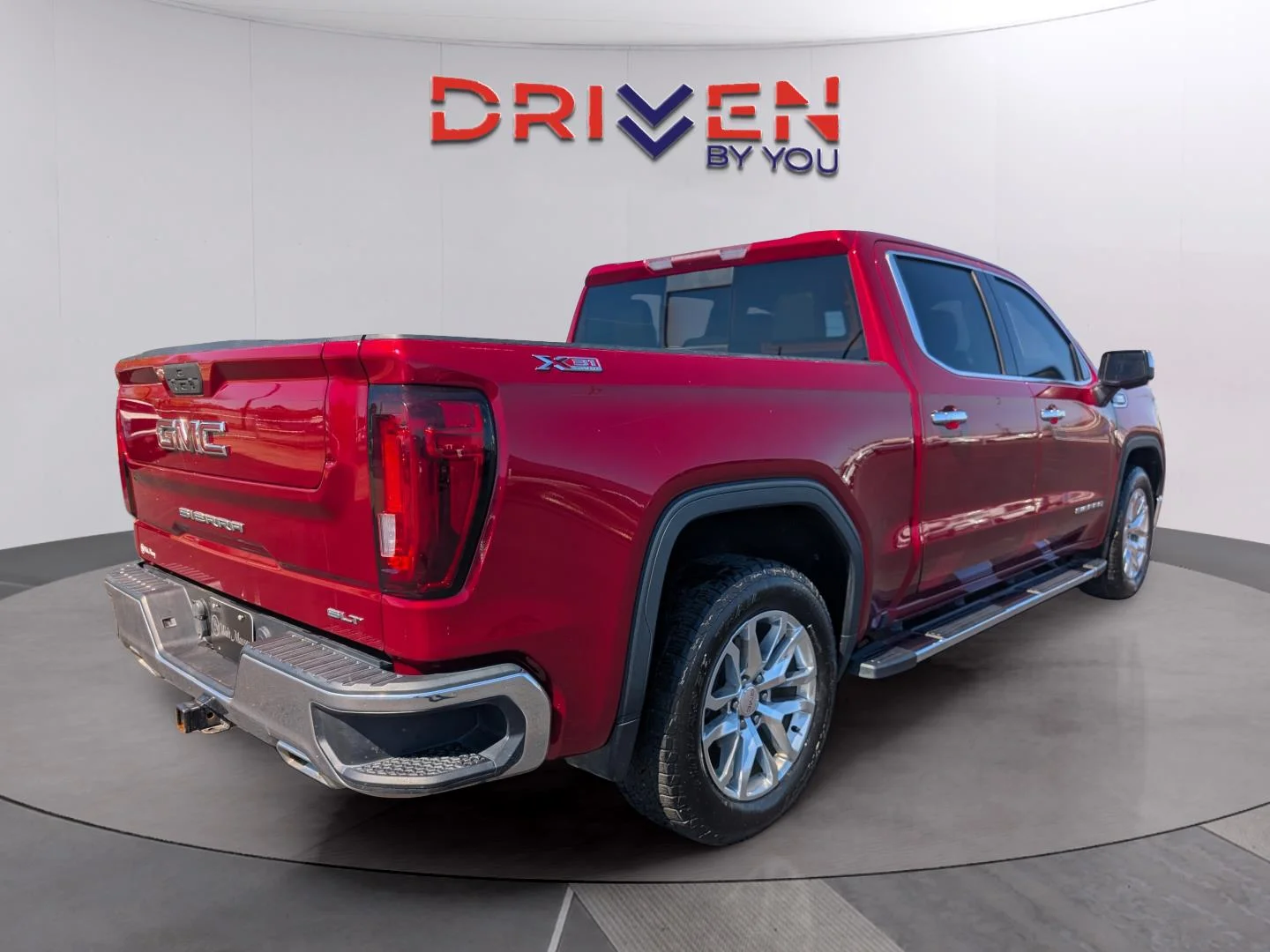 Used 2021 Cayenne Red Tintcoat GMC SLT image 5