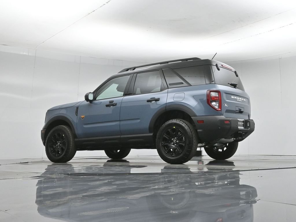 New 2026 Azure Gray Metallic Tri-Coat Ford Badlands image 3