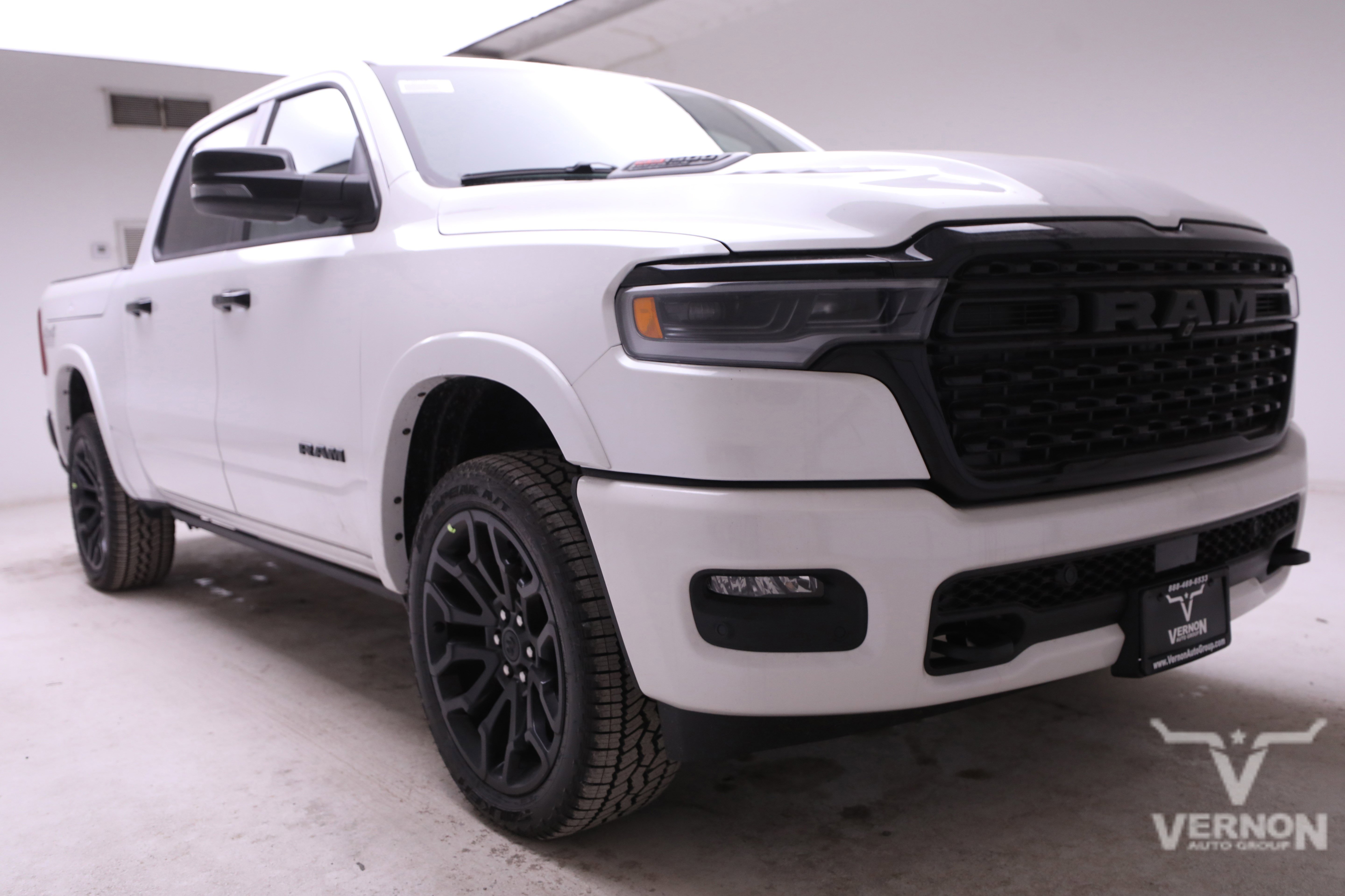 New 2026 Ivory White Tri-Coat Pearlcoat Ram N image 7