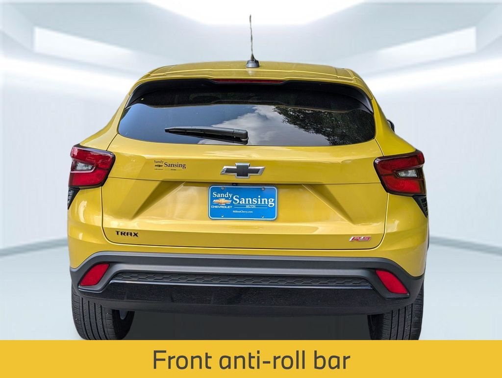 Used 2024 Yellow Chevrolet 1RS image 5