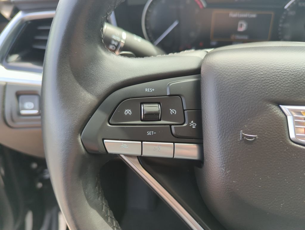 Used 2023 Black Cadillac Luxury image 21