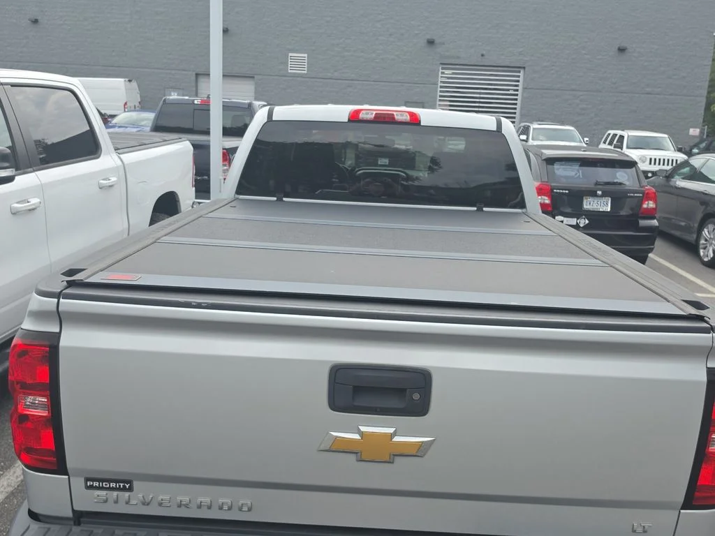 Used 2017 Silver Chevrolet LT image 3