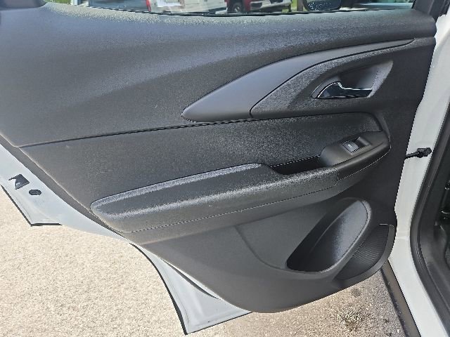 Used 2022 Summit White Chevrolet LT image 11