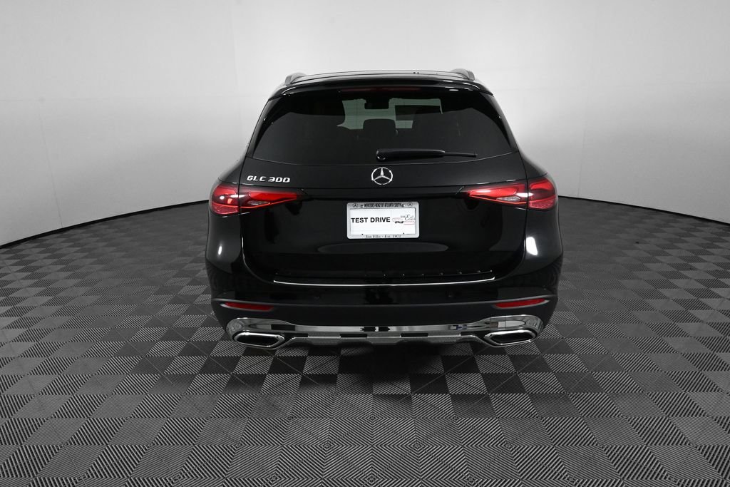 New 2026 Black Mercedes-Benz GLC 300 image 28