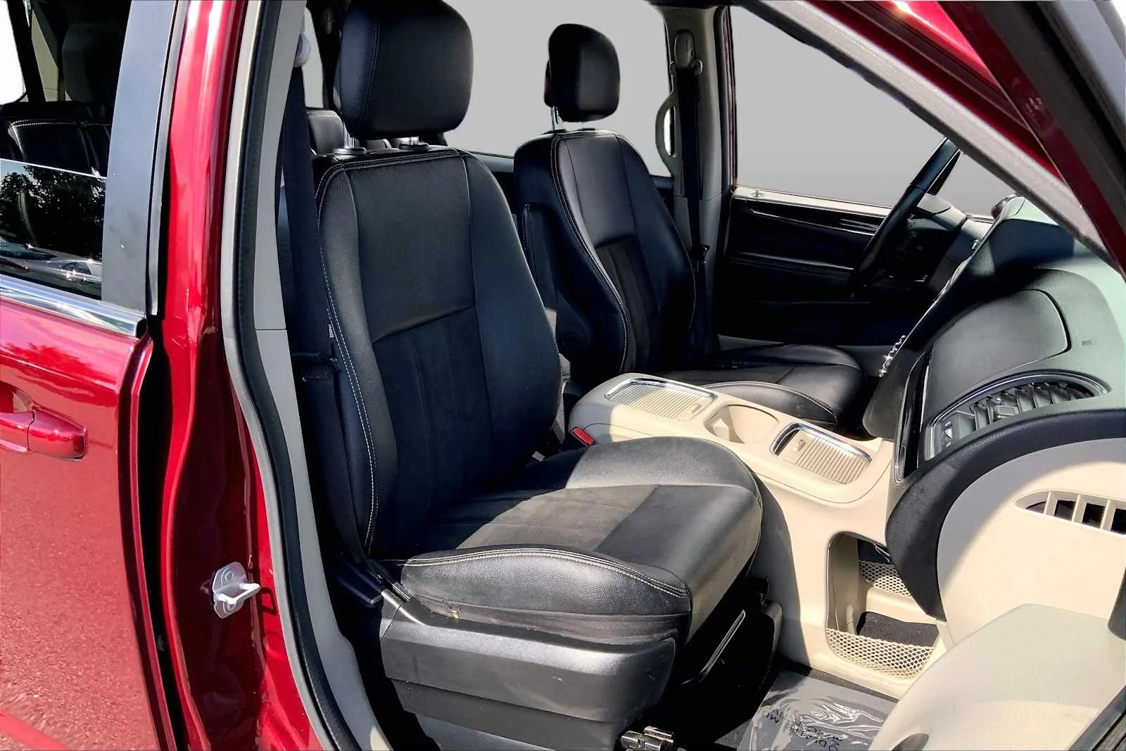 Pre-Owned 2019 Dodge Grand Caravan SXT