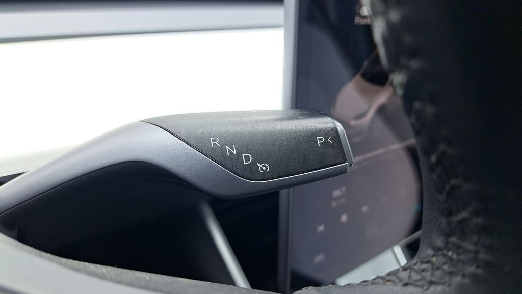 Used 2021  Tesla Long Range image 20
