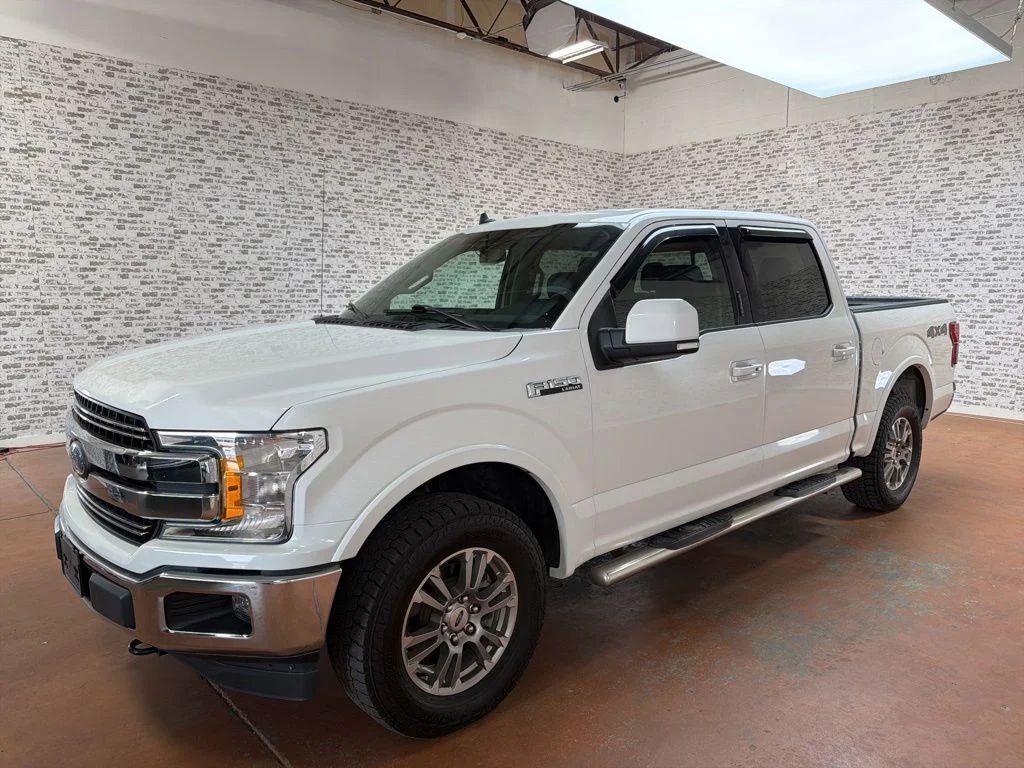 Used 2020 White Ford Lariat image 3