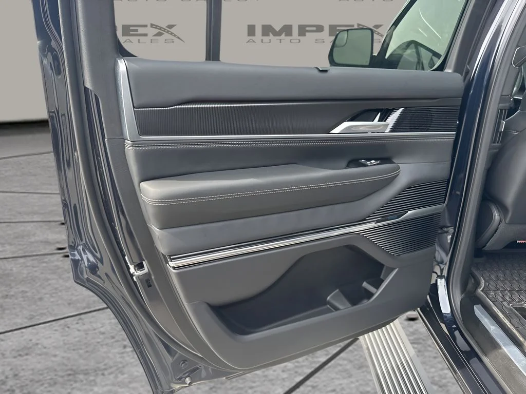Used 2024 Black Jeep Series II image 29