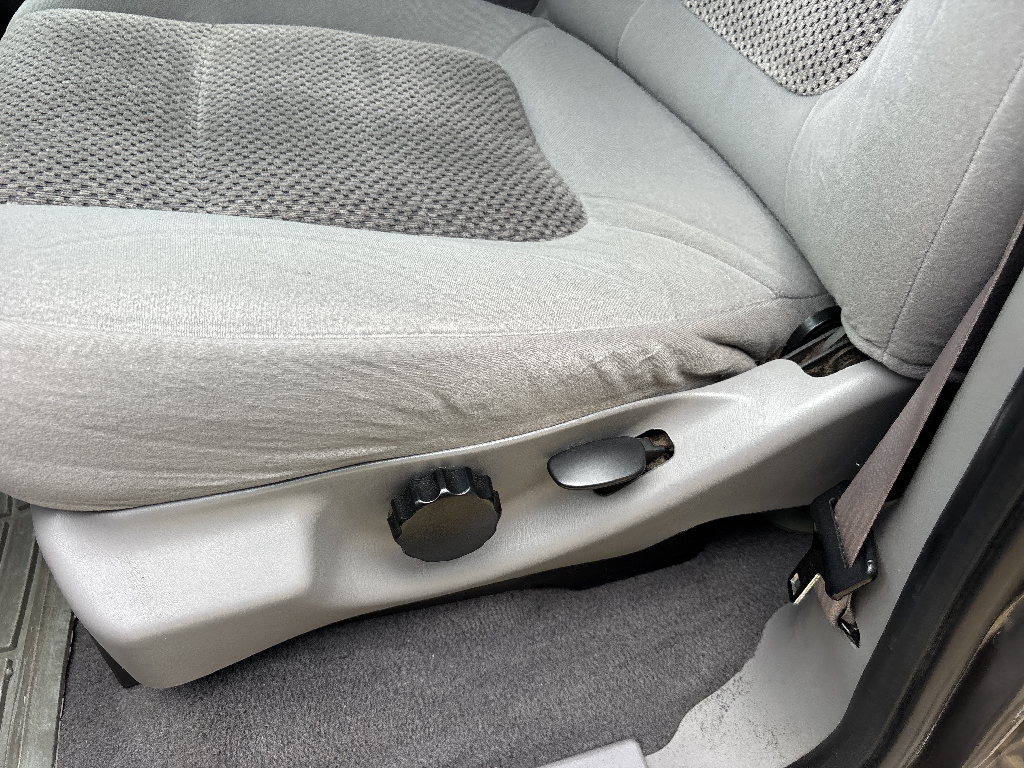 Used 2003 Gray Ford XLT image 17
