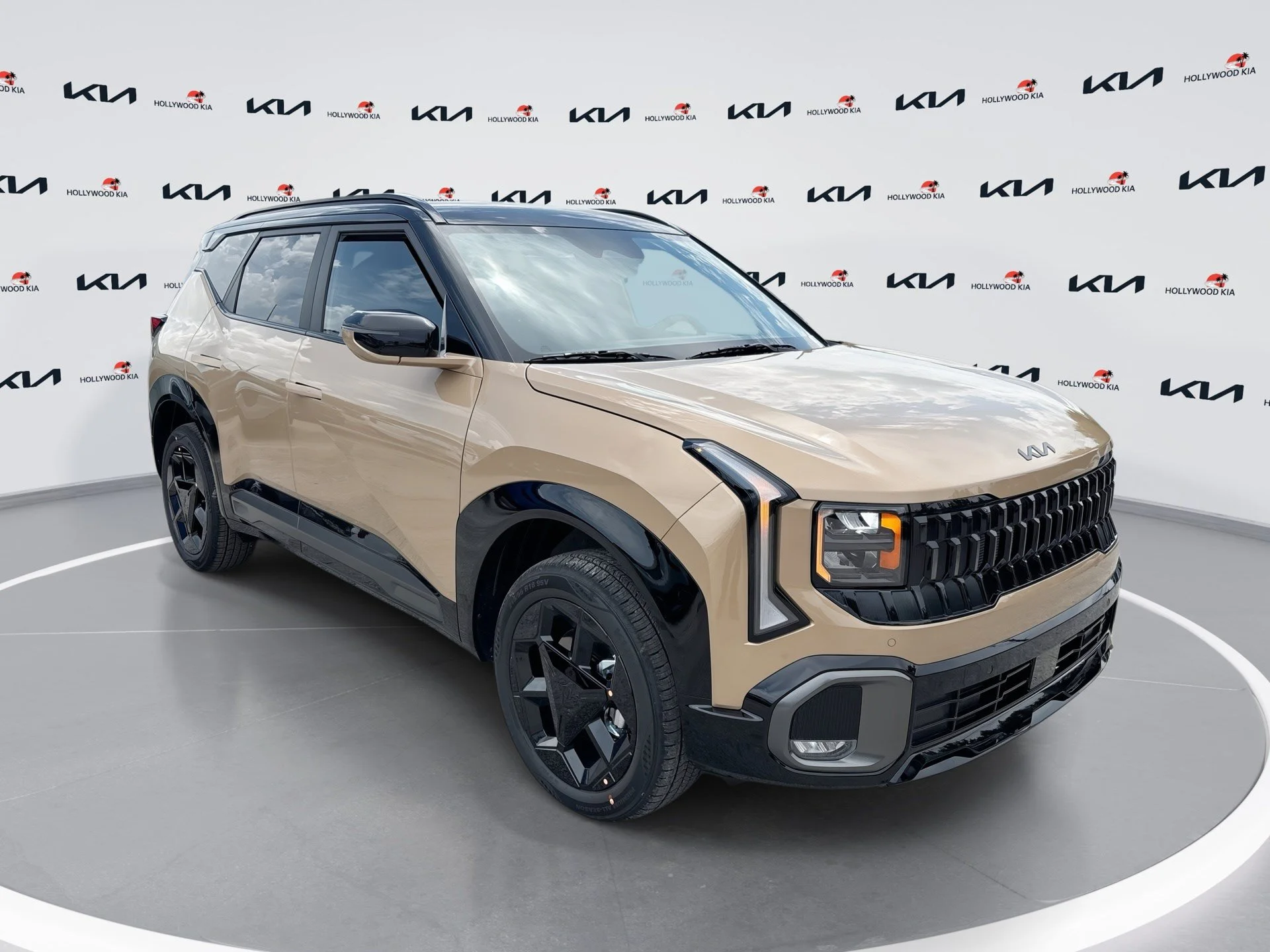 New 2027 Terrain Brown / Black Roof Kia X-Line S image 1