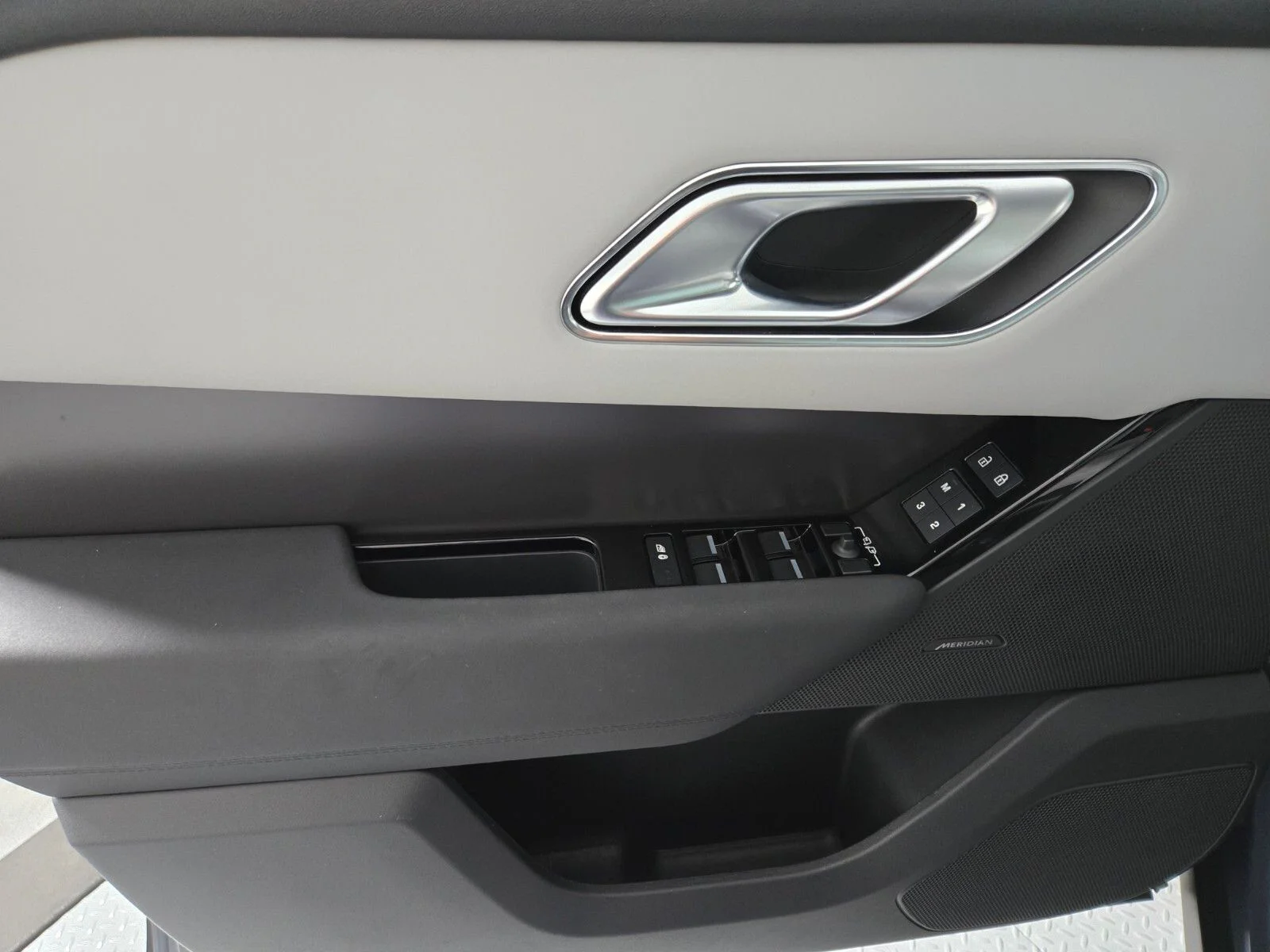 2024 Land Rover Range Rover Velar Dynamic SE - Photo 22