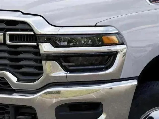 New 2026 Bright White Clearcoat RAM Tradesman image 6