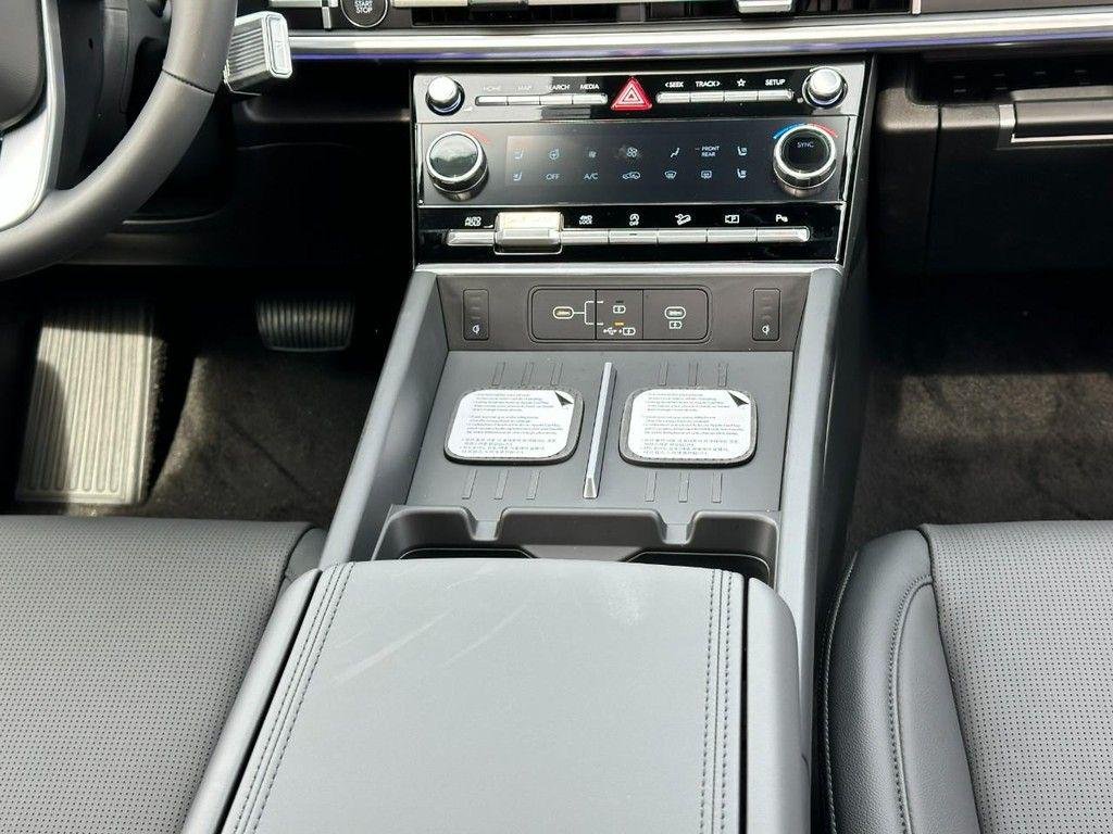 New 2026 Silver Hyundai Limited AWD image 9