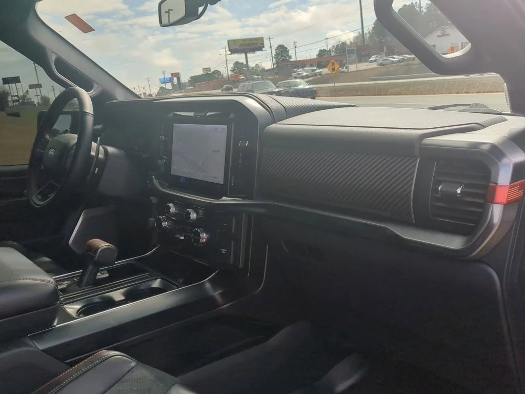 Used 2025  Ford Raptor image 29