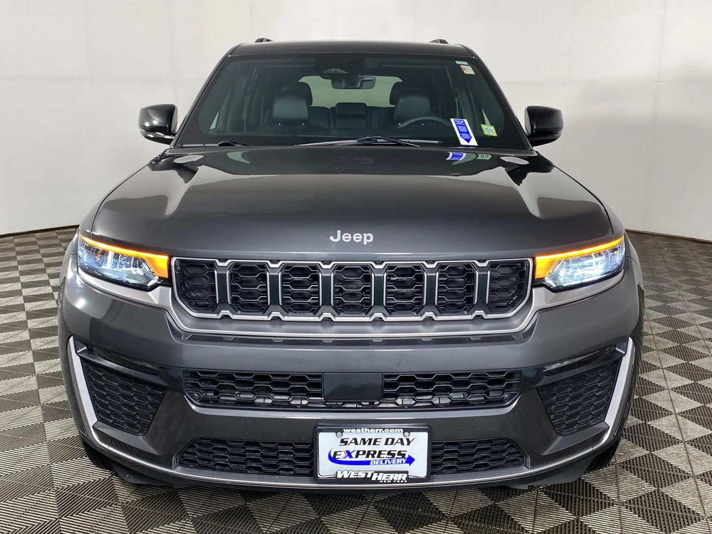 Used 2026 Baltic Gray Metallic Clearcoat Jeep Limited image 7