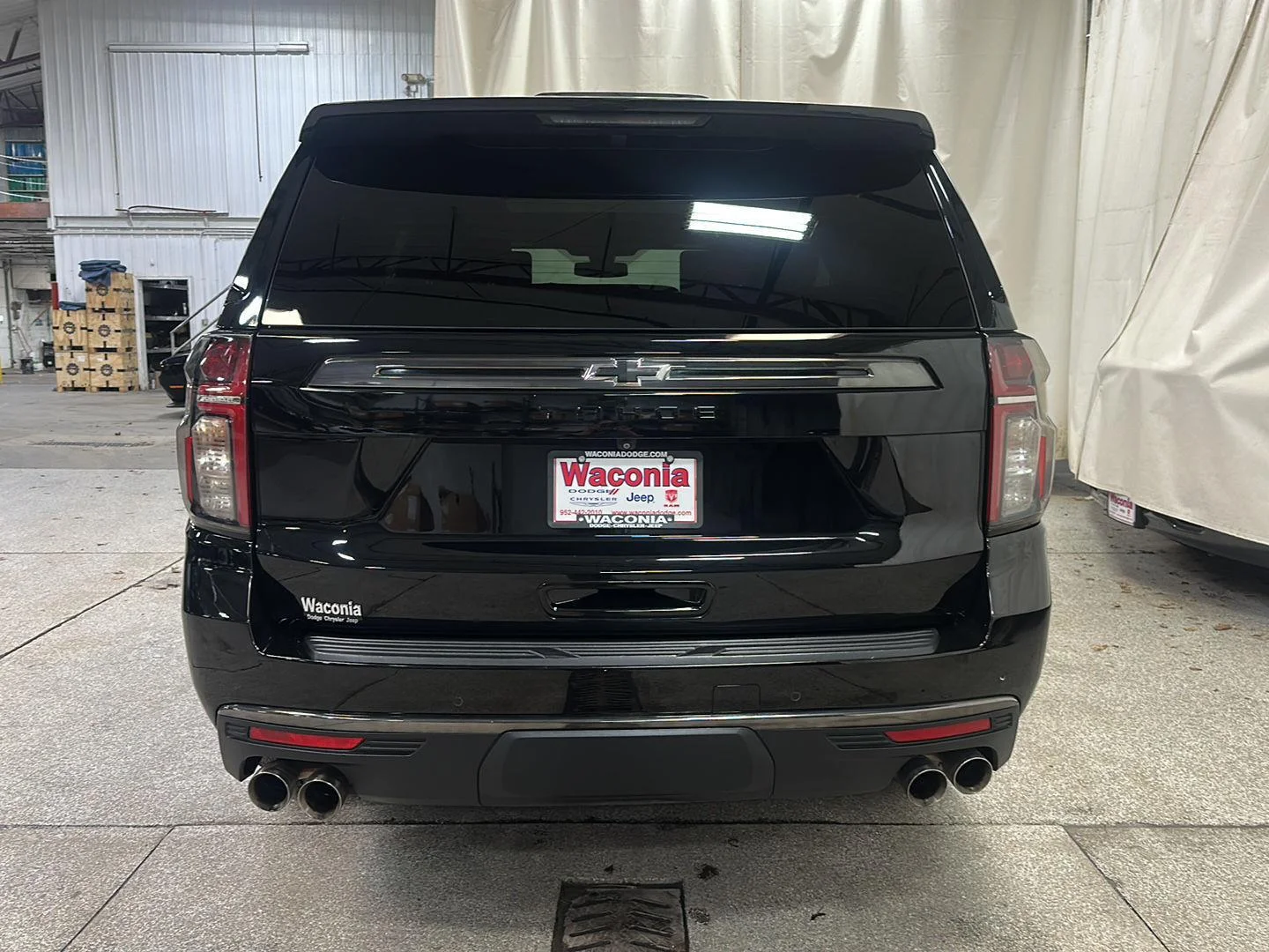 Used 2022 Black Chevrolet Z71 image 4