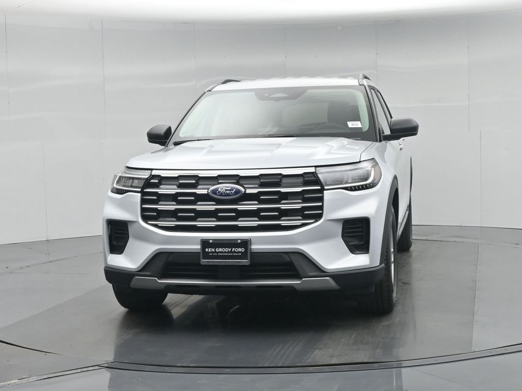 New 2026 Space White Metallic Ford Active image 54