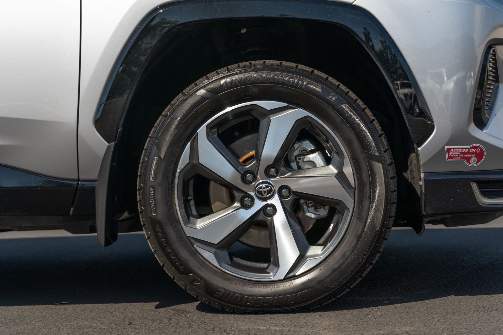 Certified Used 2023 Silver Sky Metallic Toyota SE image 6