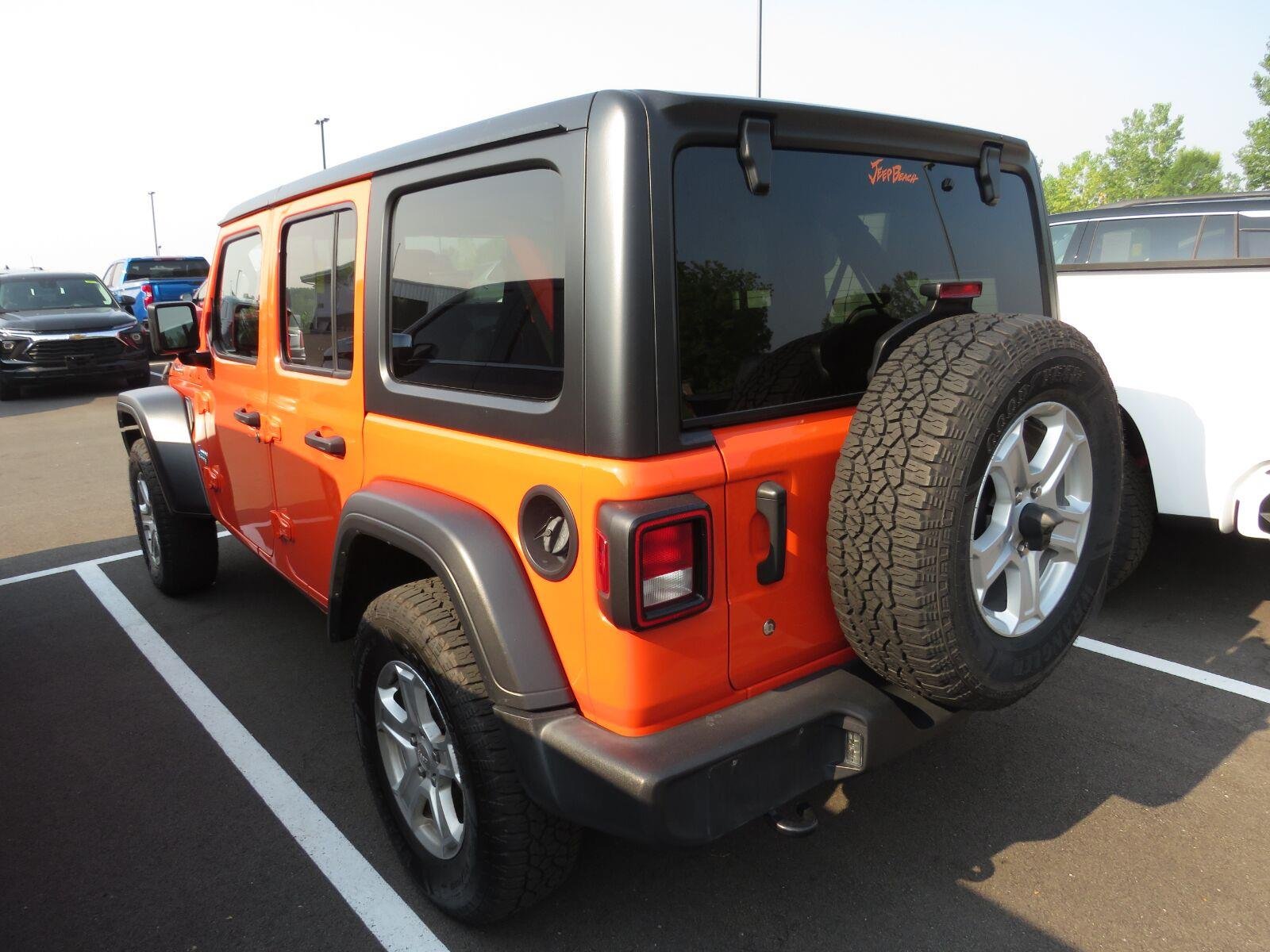 Used 2020 Punkn Metallic Clearcoat Jeep Sport S image 8