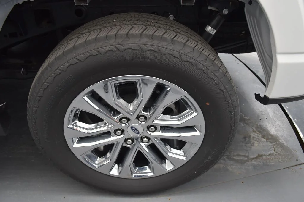 2025 Ford F-150 Lariat - Photo 18