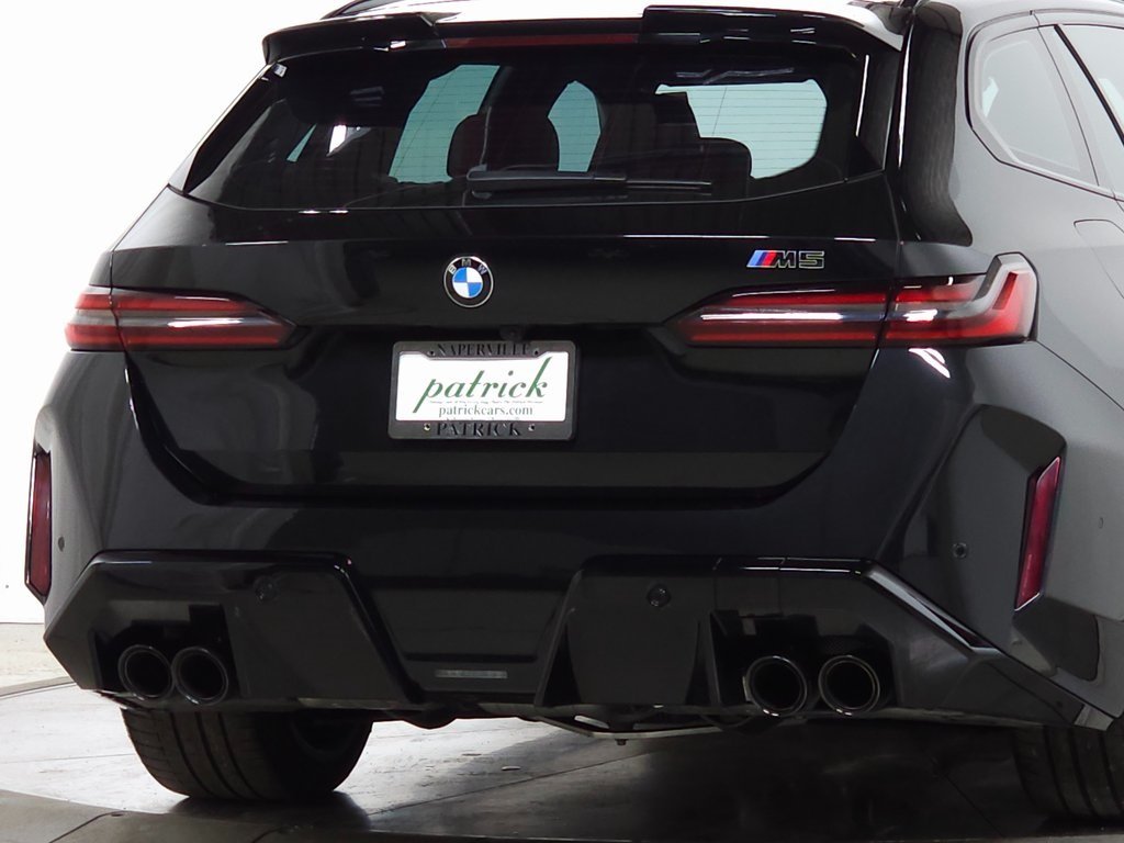 2025 BMW M5 - Image 7