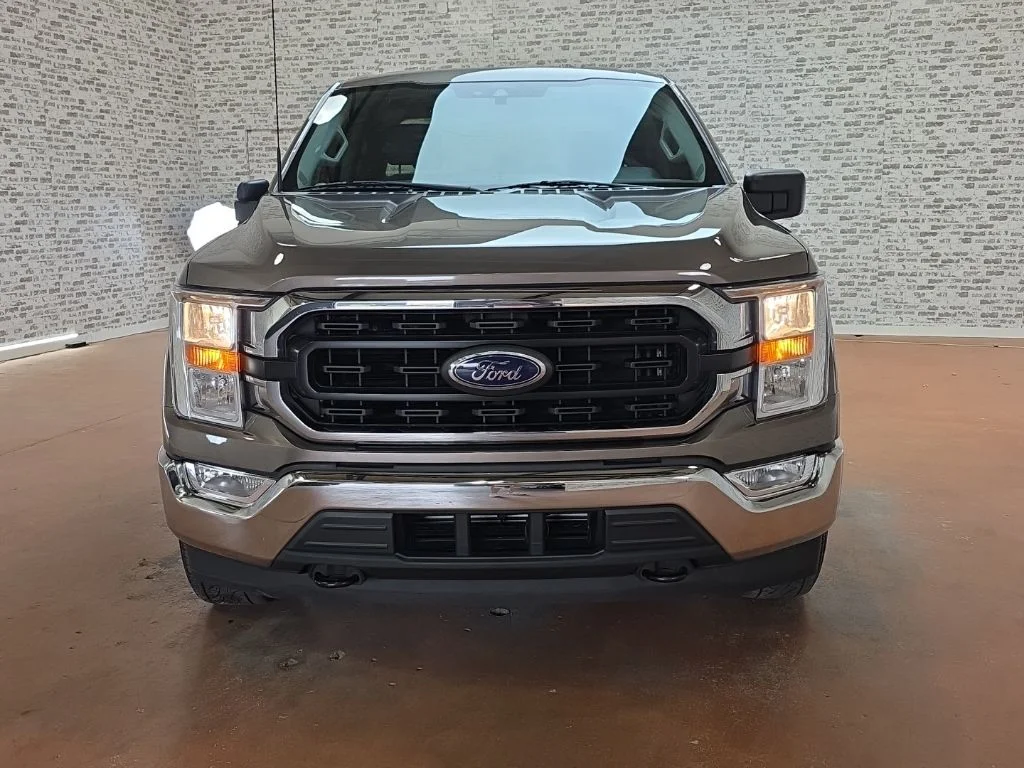 Used 2021 Stone Gray Metallic Ford XLT image 2