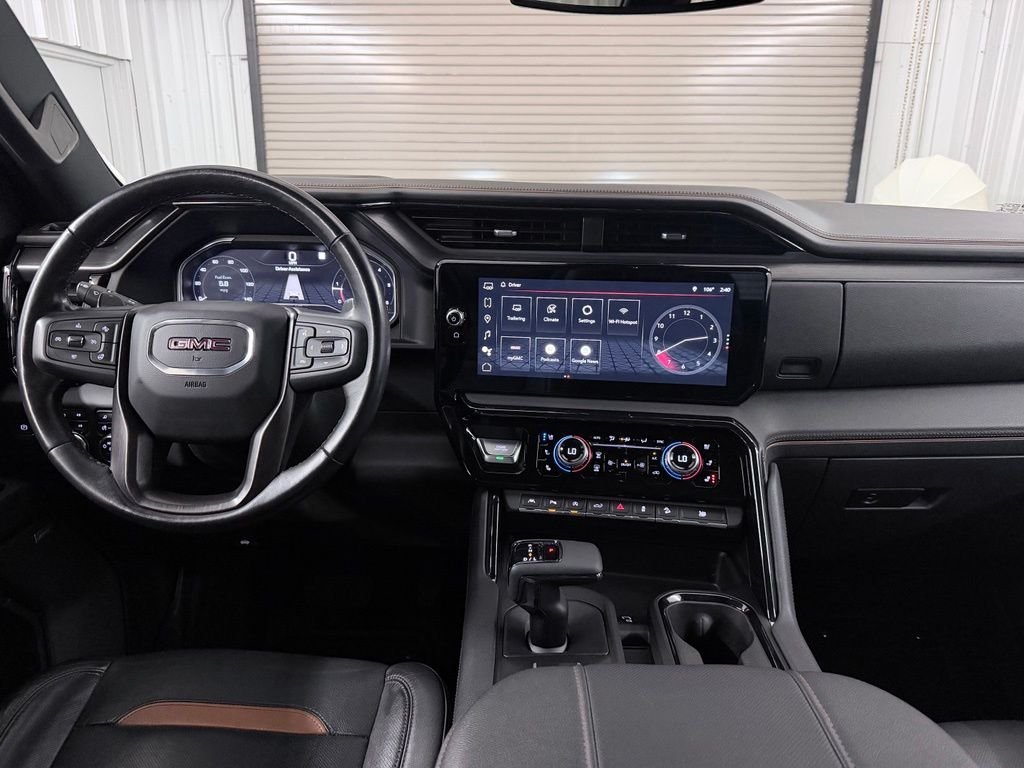 Used 2023 White GMC AT4 image 28