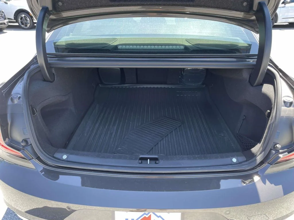 Certified Used 2023 Platinum Grey Volvo Ultimate image 33