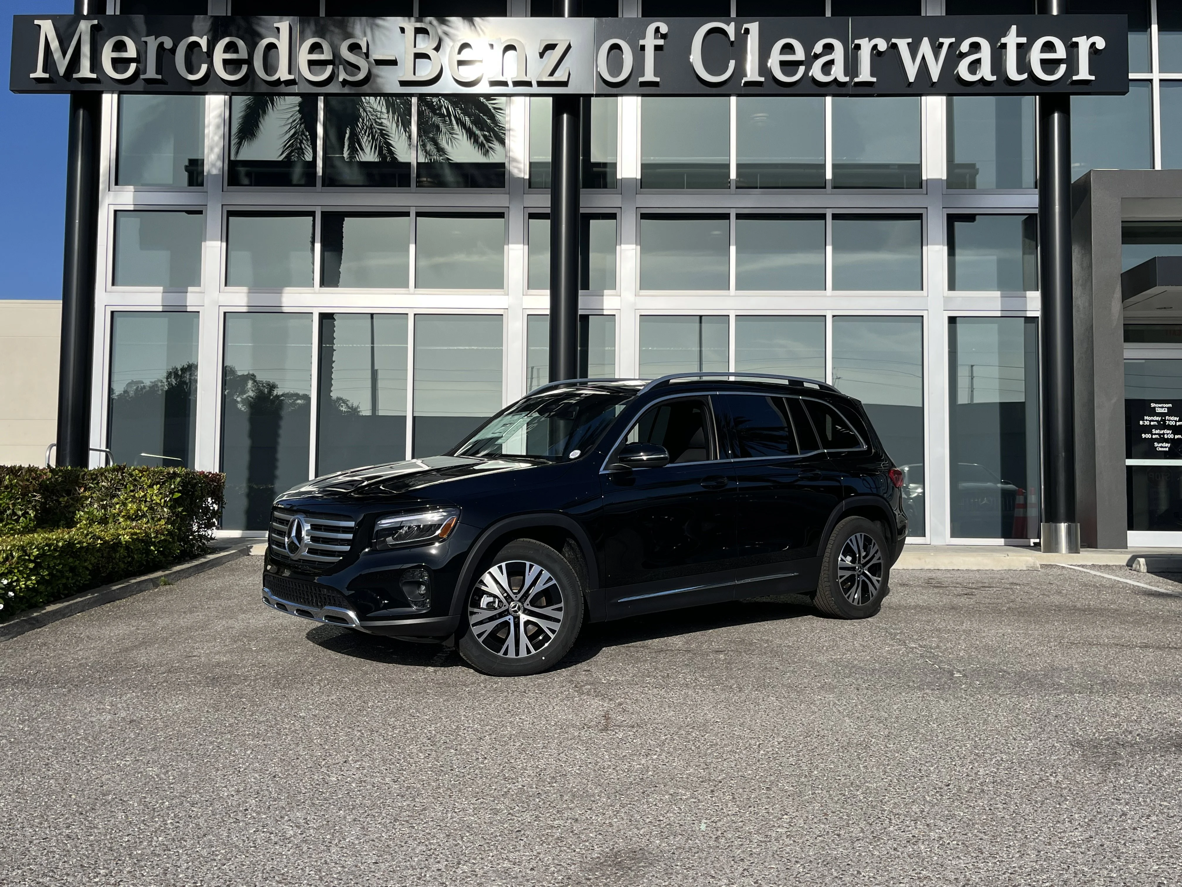 2026 Mercedes-Benz GLB GLB 250 4MATIC's photo