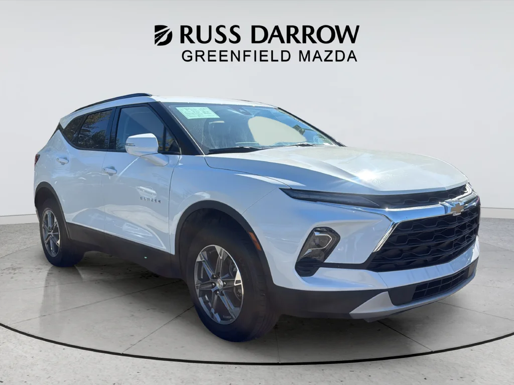 Used 2024 White Chevrolet LT image 7