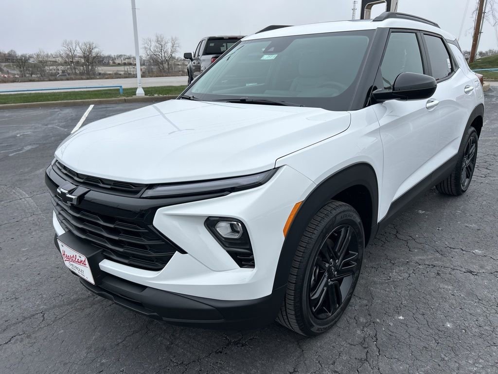 New 2026 Summit White Chevrolet LT image 9
