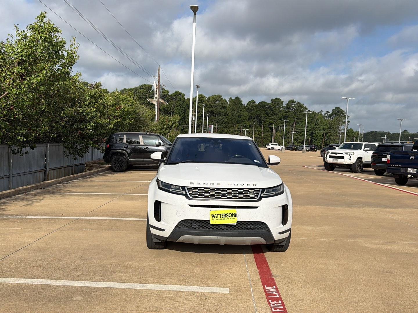 Used 2020 Fuji White Land Rover SE image 2