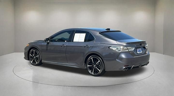 Used 2018 Gray Toyota XSE image 4