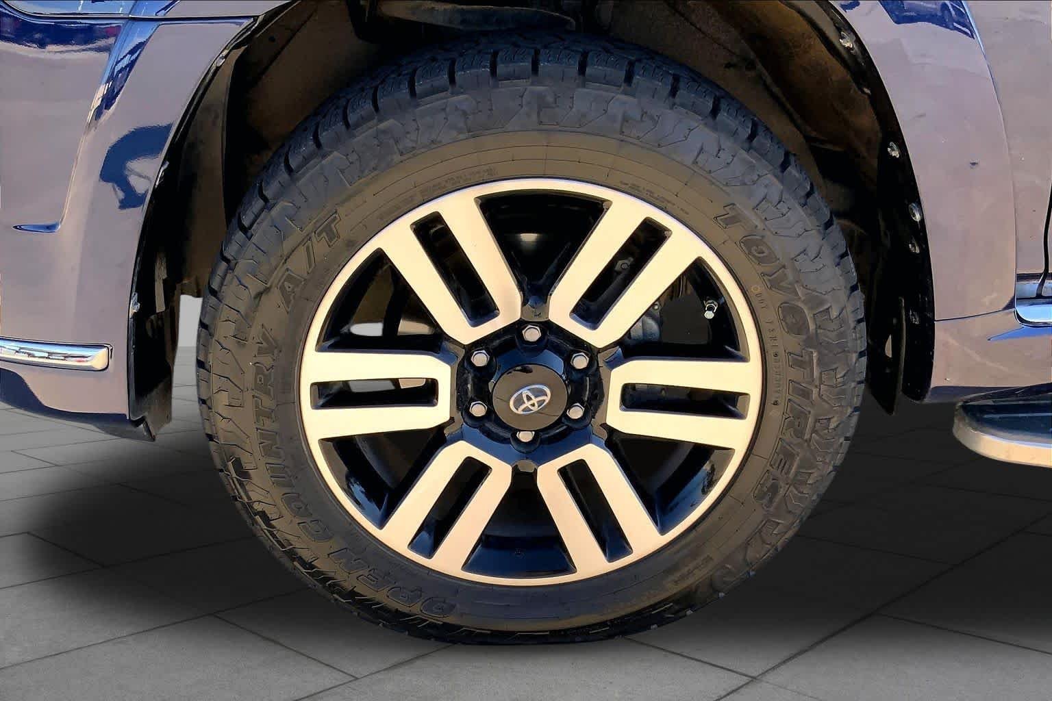 Used 2018 Nautical Blue Metallic Toyota Limited image 11