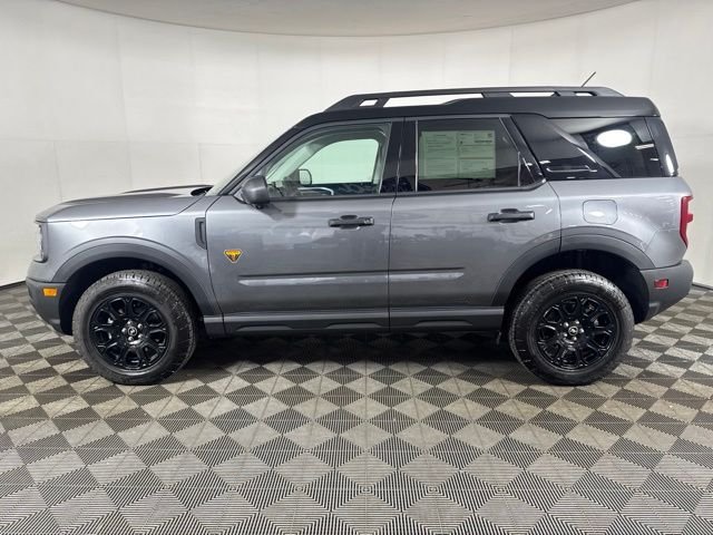 Used 2025 Gray Ford Badlands image 7