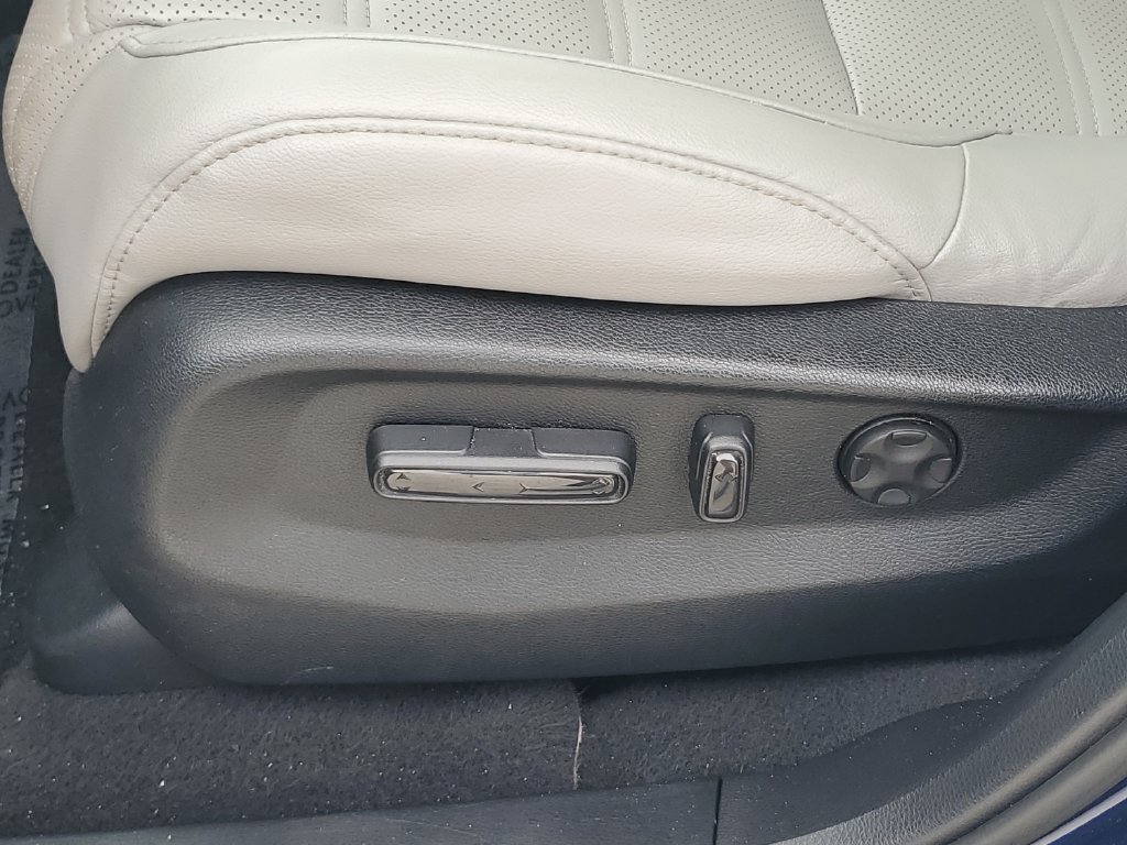 Used 2017  Honda EX-L image 16