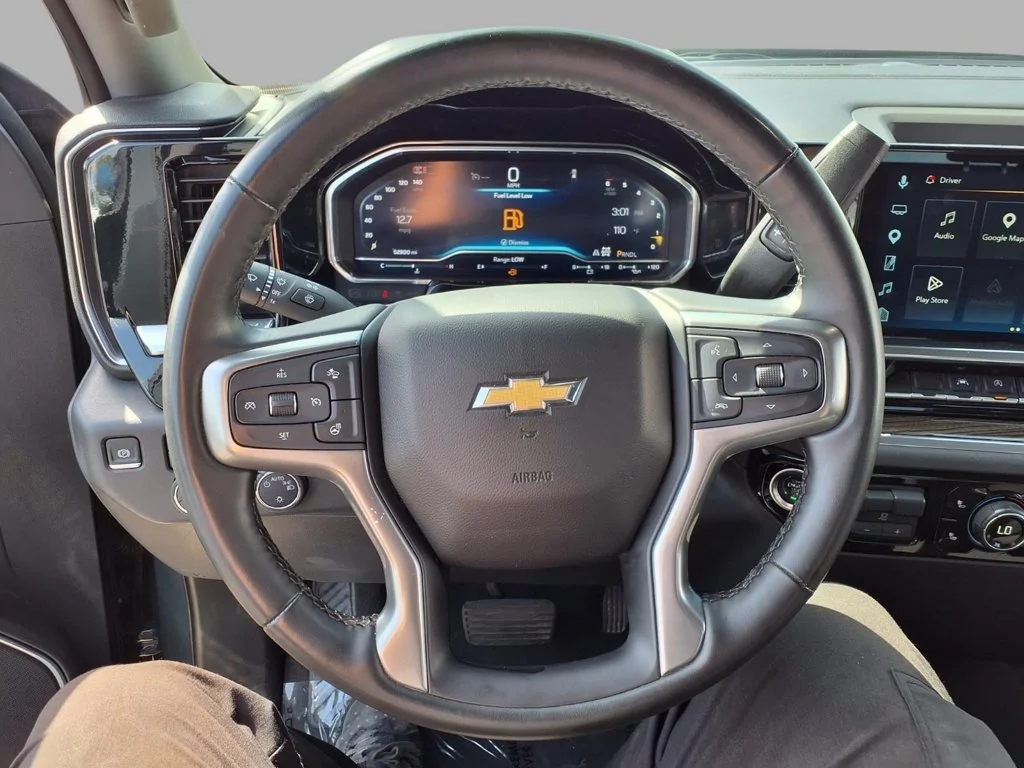 Used 2025 Gray Chevrolet LT image 14