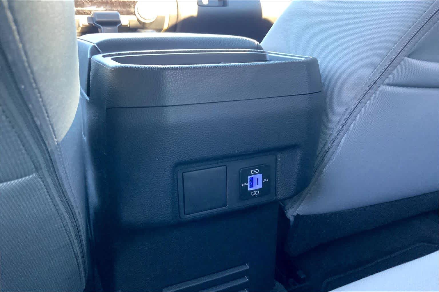 2025 Toyota Tacoma SR5 - Photo 19