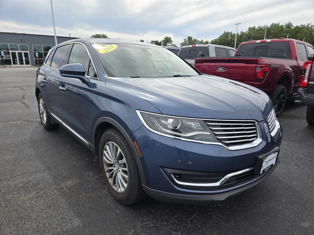 Used 2018 Blue Metallic LINCOLN Select image 1