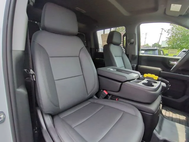 New 2025 Summit White Chevrolet Work Truck image 30