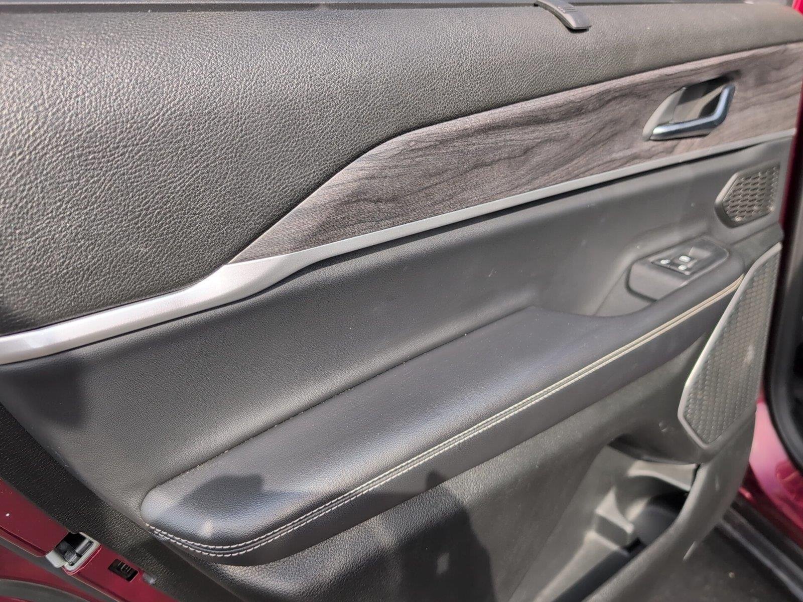 Used 2021 Velvet Red Pearlcoat Jeep Limited image 36