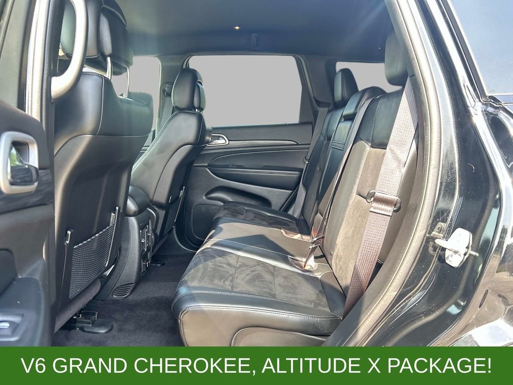 Used 2021 Black Jeep Laredo X image 16