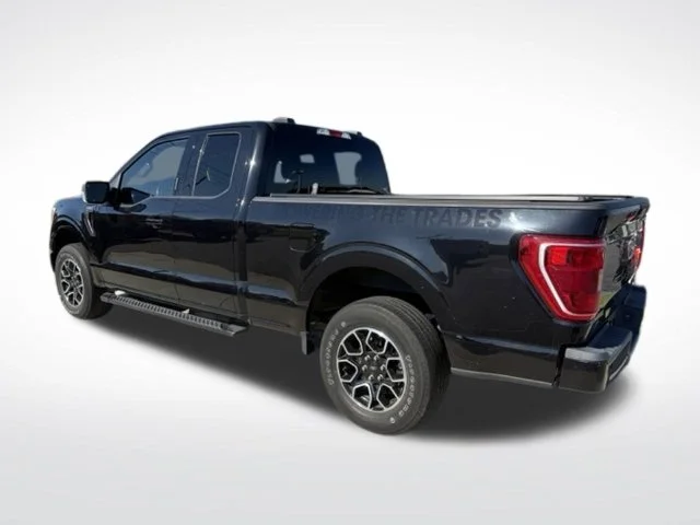 Used 2021 Black Ford XLT image 6