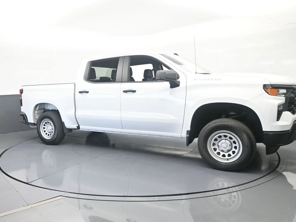 Used 2026 Summit White Chevrolet WT image 8