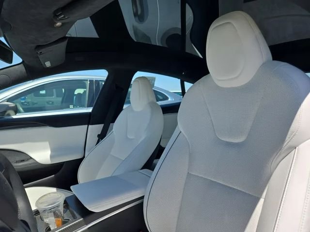 Used 2023 White Tesla Plaid image 3