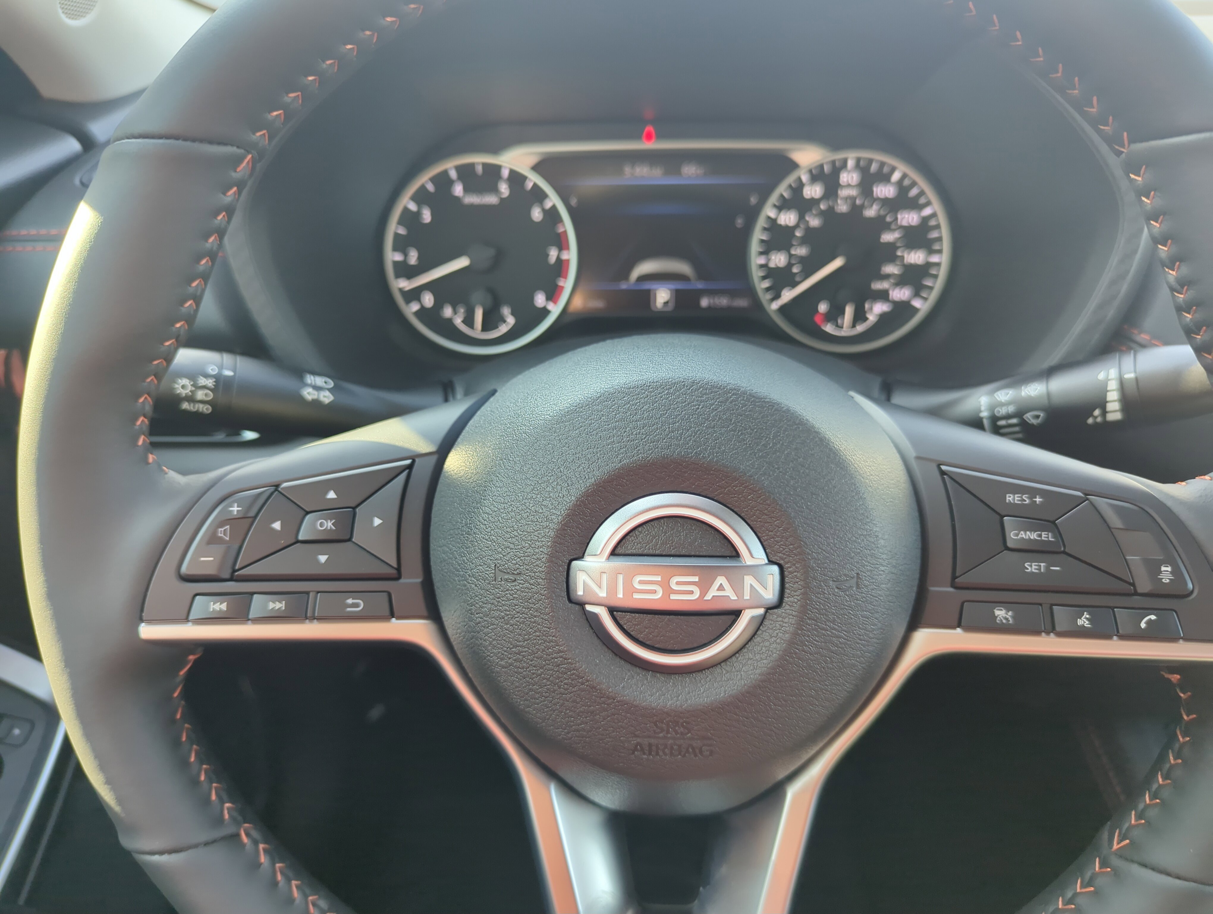 2025 Nissan Sentra SR - Photo 13