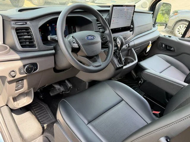 New 2026 Blue Metallic Ford Base image 18
