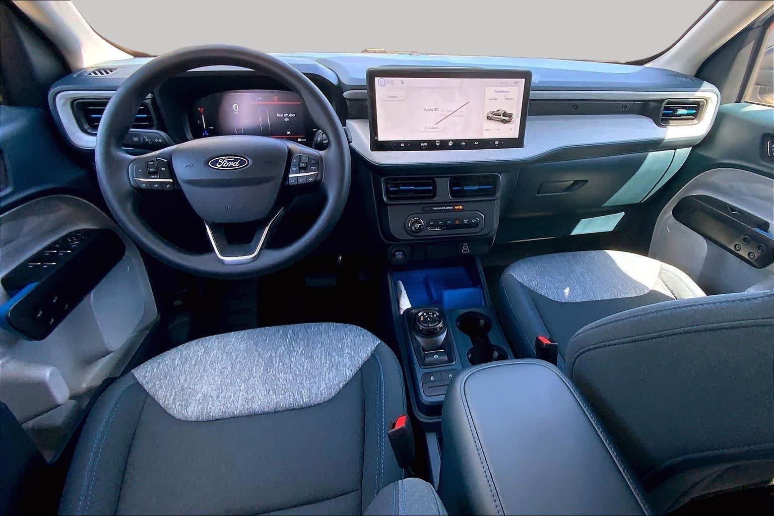 New 2026 Oxford White Ford XLT image 5