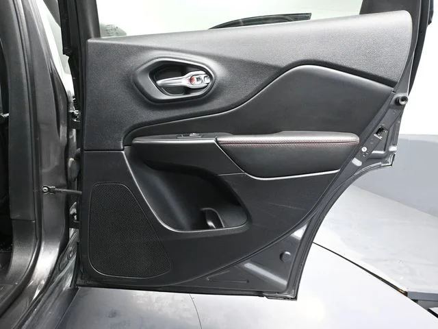 2022 Jeep Cherokee Trailhawk - Photo 38