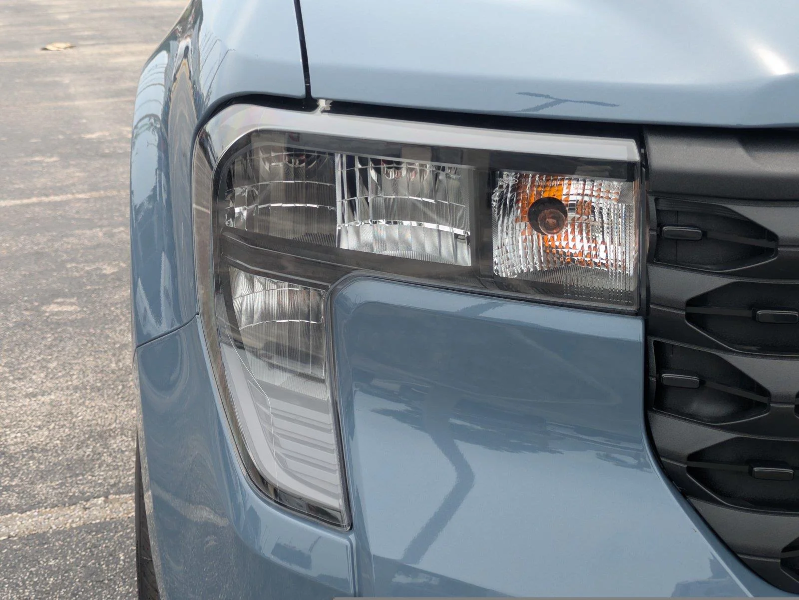 New 2026 Azure Gray Metallic Tri-Coat Ford XLT image 11